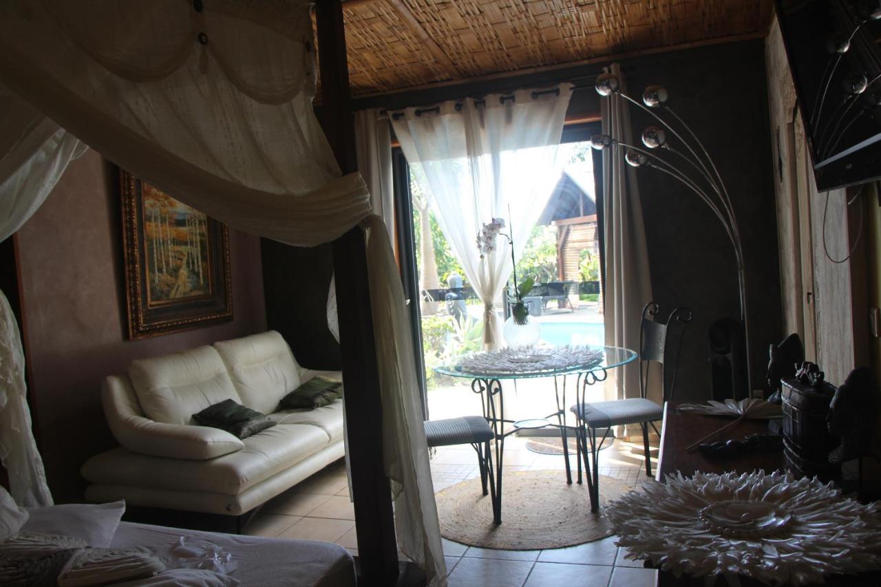 La Liane De Jade 974-Lodge Le Palissandre - Jacuzzi Privatif - Piscine Chauffee Le Bois de Nefles  Zewnętrze zdjęcie